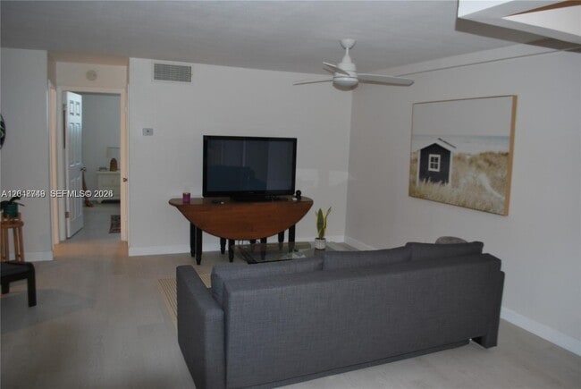 Photo - 109 Paradise Harbour Blvd Unit 406