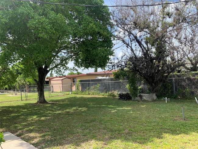 Photo - 2911 NW 7th St