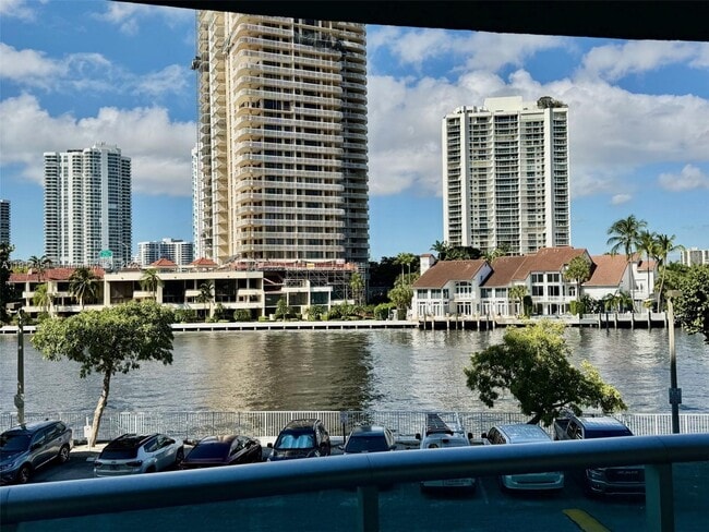 Photo - 19390 Collins Ave Unit 225