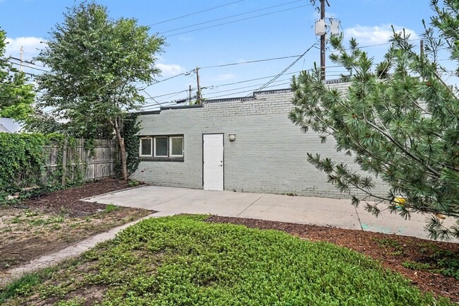 Building Photo - Mother-in-law Suite in Platte Park