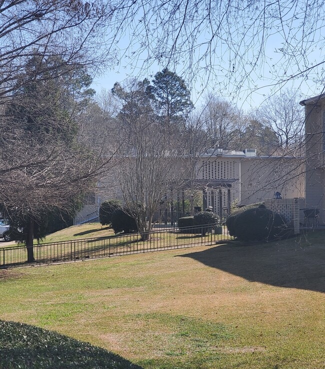 Forest Royale Apartments