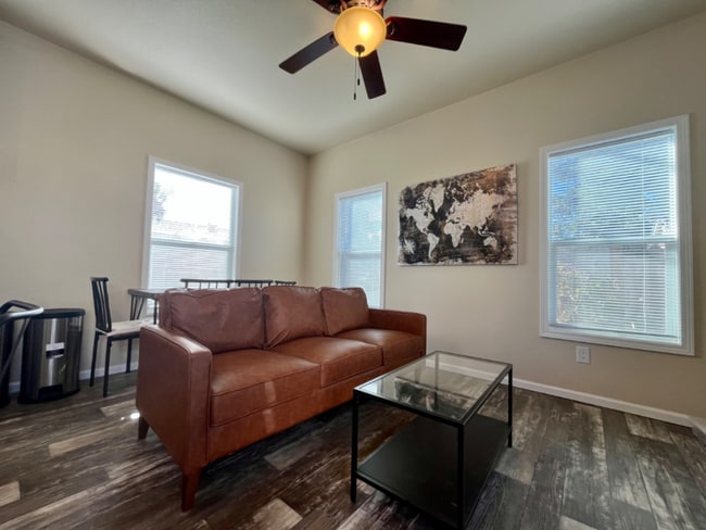 Photo - 4412 Sloat Rd