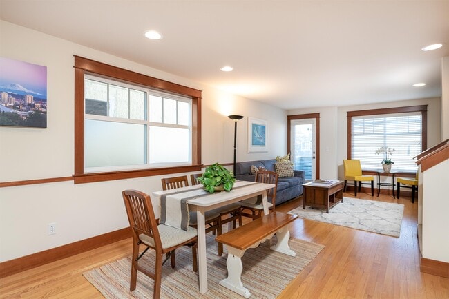 Photo - 5228 Brooklyn Ave NE