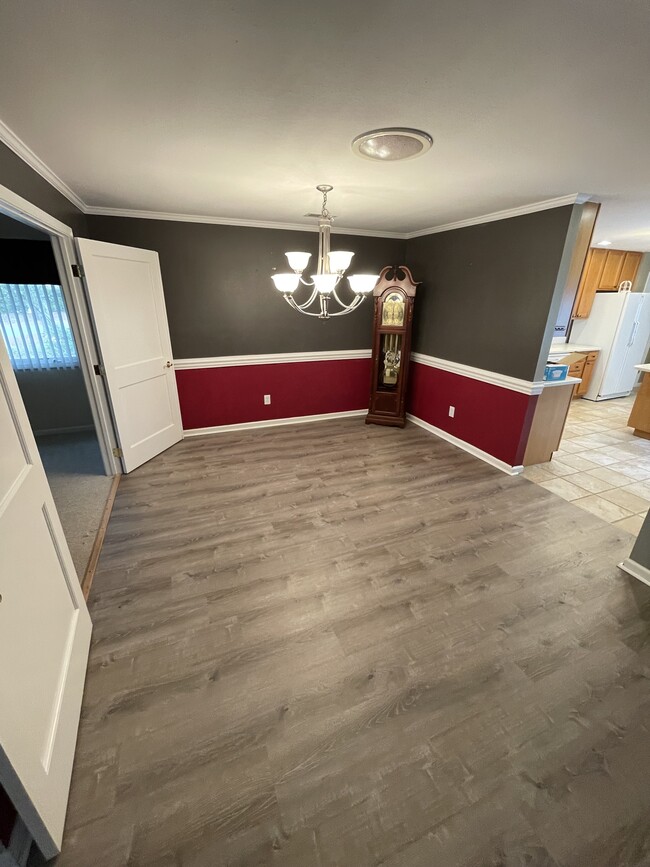 Photo - 602 Wisteria Ln