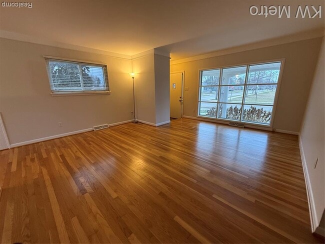 Photo - 1204 Montrose Ave