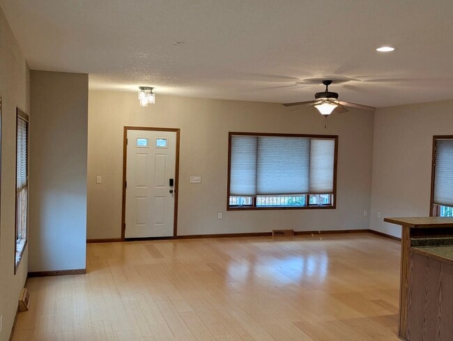 Photo - 2138 N Buffum St