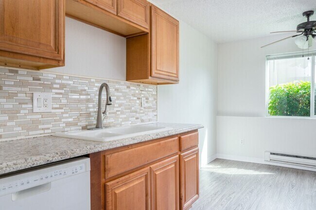 Photo - #323 SPRING TERRACE