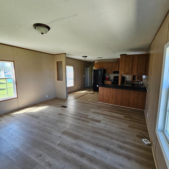 Photo - 318 St Charles Bypass