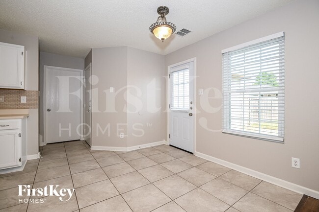 Photo - 1445 Lochspring Dr