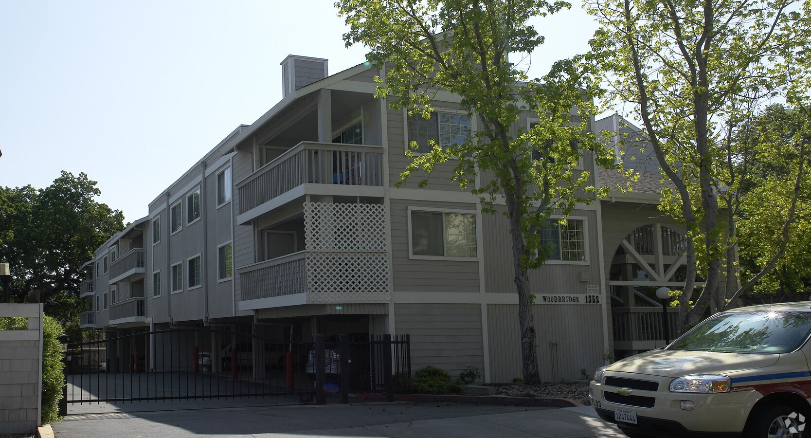 Woodbridge Apartments - Woodbridge Apartments