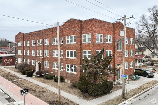 3607 Ingersoll Ave