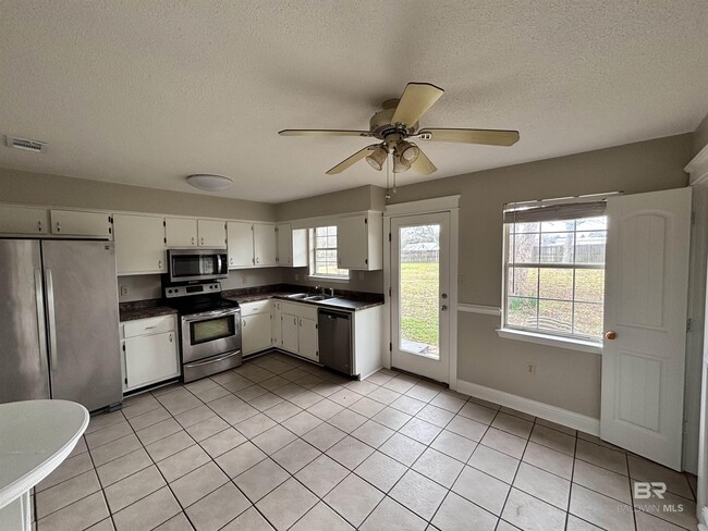 Photo - 19860 Wilters St