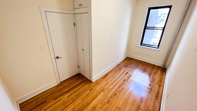 Photo - 13209 Maple Ave Unit 1