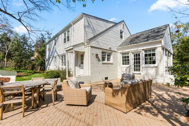 Photo - Stunning Irving Park 4 bedroom, 4 bathroom...