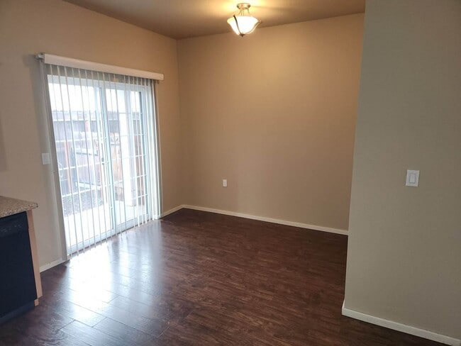 Photo - M2224 Unit #2