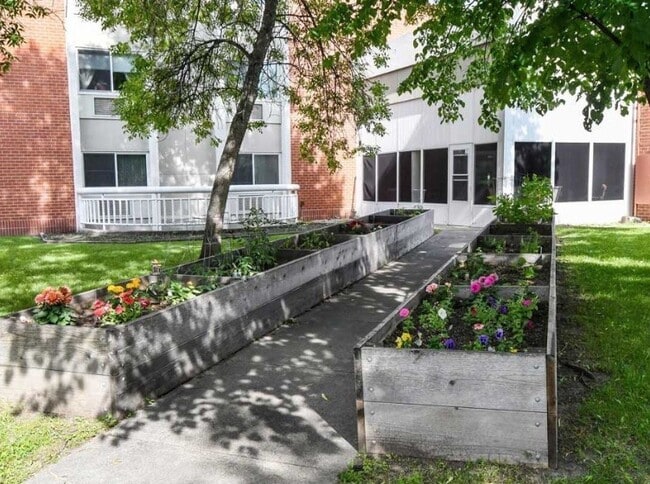 Parkwood Senior Living 55+