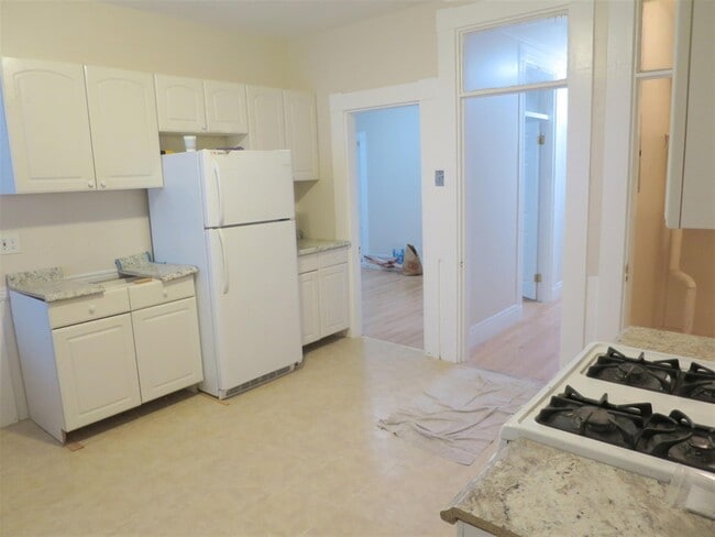 Building Photo - 72 Norfolk St Unit 4