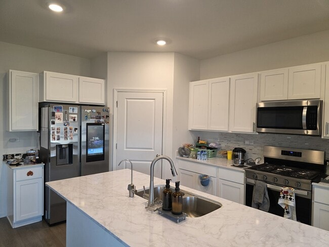 Photo - 6802 Daly Ln