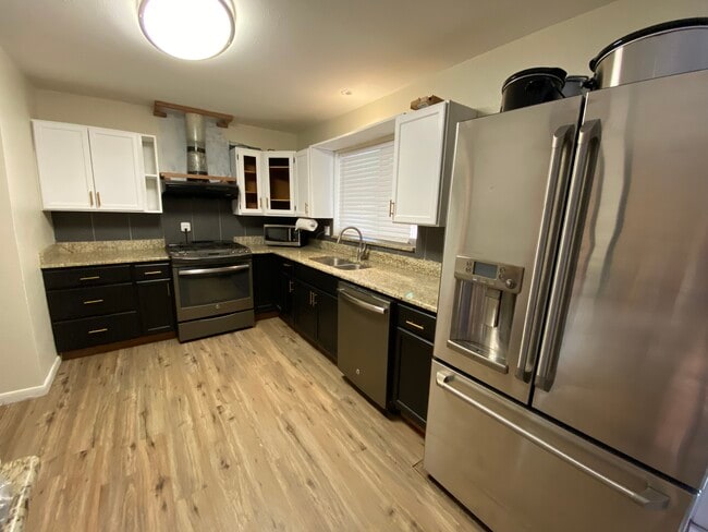 Upstairs Kitchen - 1180 S Eaton Ct