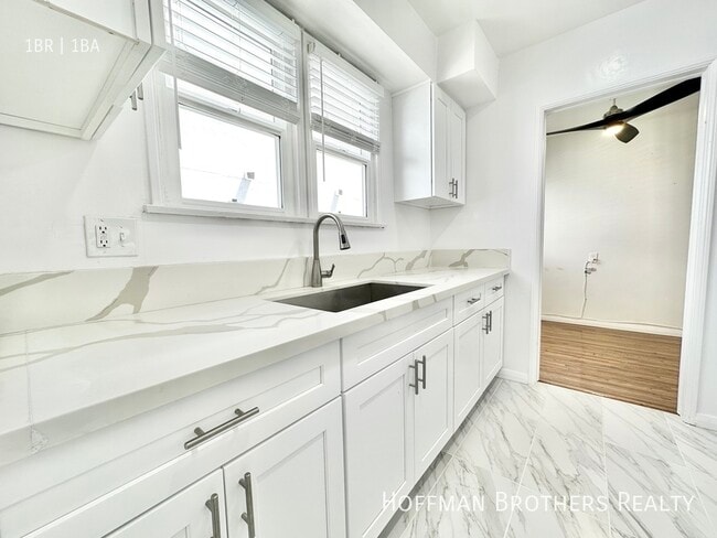 Photo - 11510 Cumpston St Unit 7