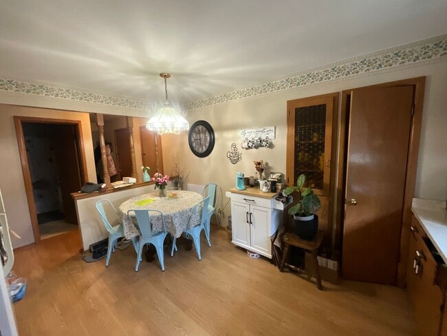 Photo - 3850 S 75th St Unit 3850 S 75th St #2