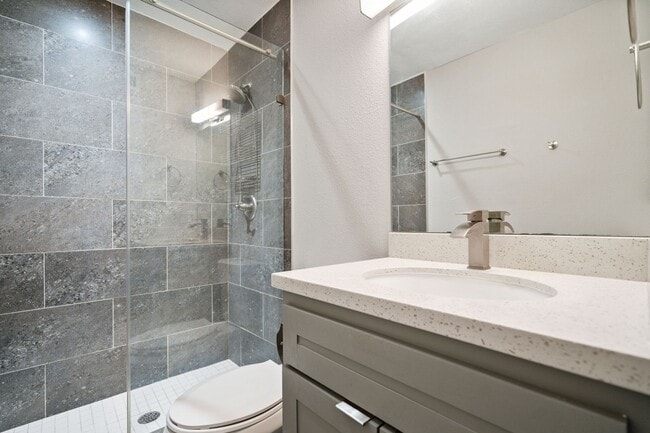 Photo - Dream Montrose - 3414 Graustark Street