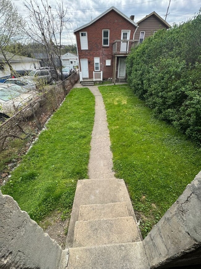 Photo - 2605 Walnut St Unidad Second Floor