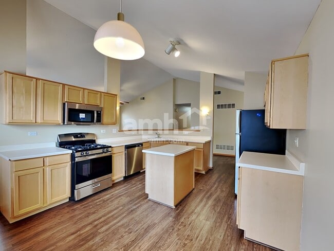 Photo - 1057 Sheridan Cir