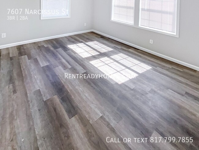 Photo - 7607 Narcissus St