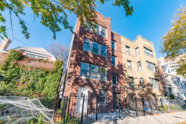 Building Photo - 1114 W Addison St Unit 1122-1 Rental