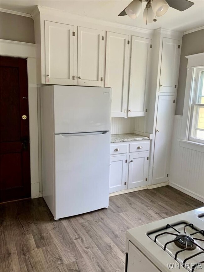 Photo - 296 Sterling Ave