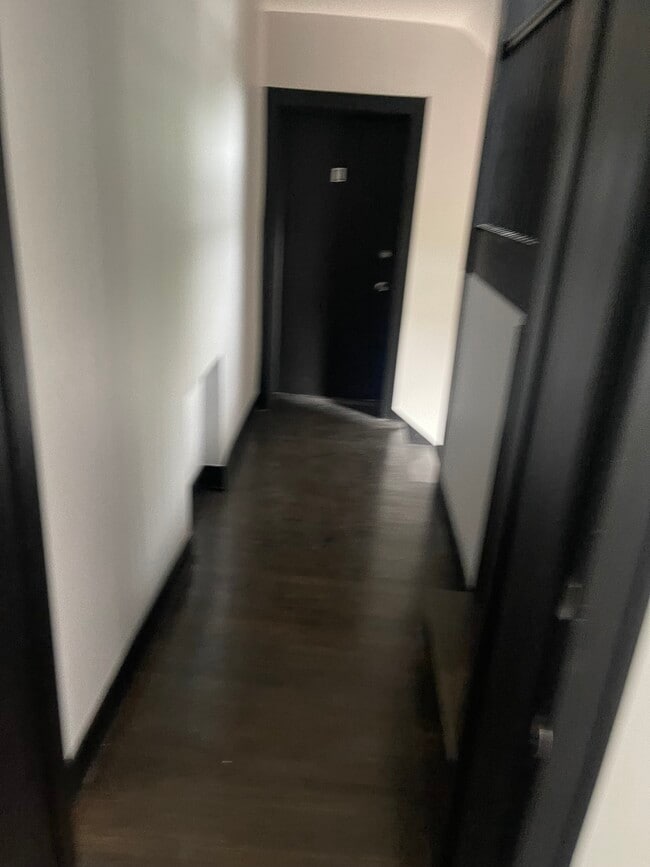 8422 S Cregier Ave Unit 2 North