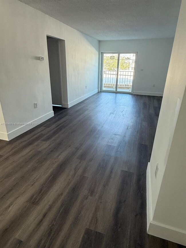 Photo - 1145 Normandy Dr Unidad 203