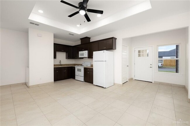 Photo - 11 Valley N Cir Unidad B