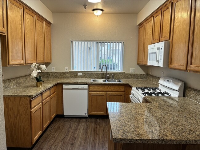 Photo - 2901 Snyder Ave