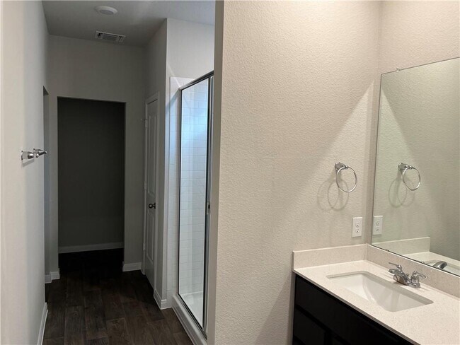 Photo - 14010 Levy Ln