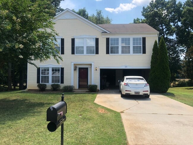 Building Photo - 1528 Morning Dove Way