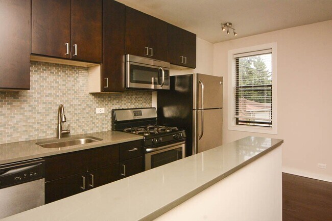 Photo - 2410 N Kedzie Blvd Unidad J06W