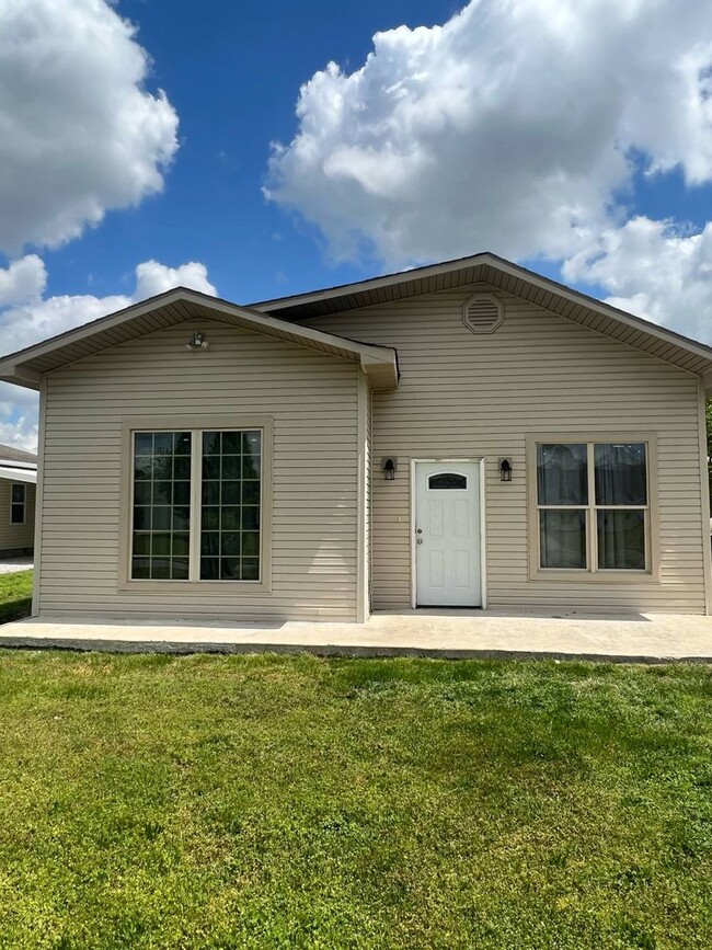 COMING SOON: BEAUTIFUL MODERN 2 BEDROOM / ... - COMING SOON: BEAUTIFUL MODERN 2 BEDROOM / ... Casa