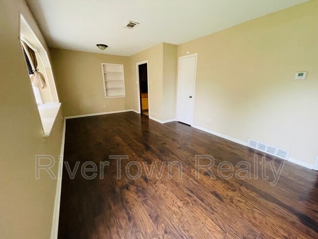 Photo - 4860 Leonard Rd