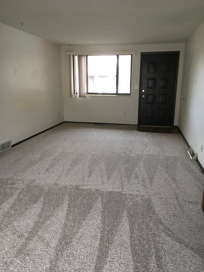 Photo - 3208-3210 White Elm Court Unit 3208