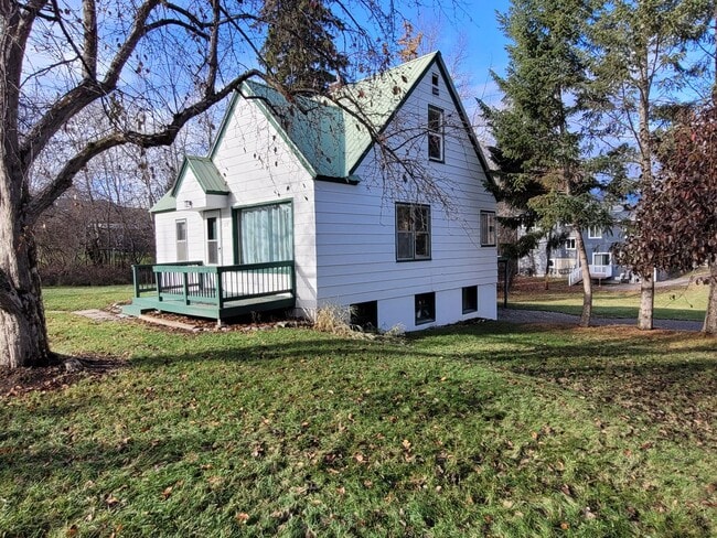 Photo - Whitefish 4 bedroom Unfurnished Home