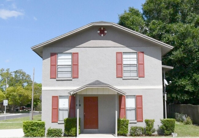 Building Photo - Charming 2BD/1BA Home in Sanford – Ideal Location & Low Maintenance! 1ST FLOOR UNIT