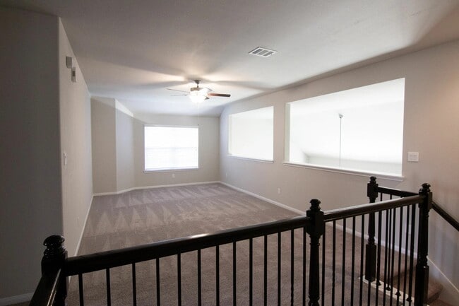 Photo - 618 Cypress Creek Ln