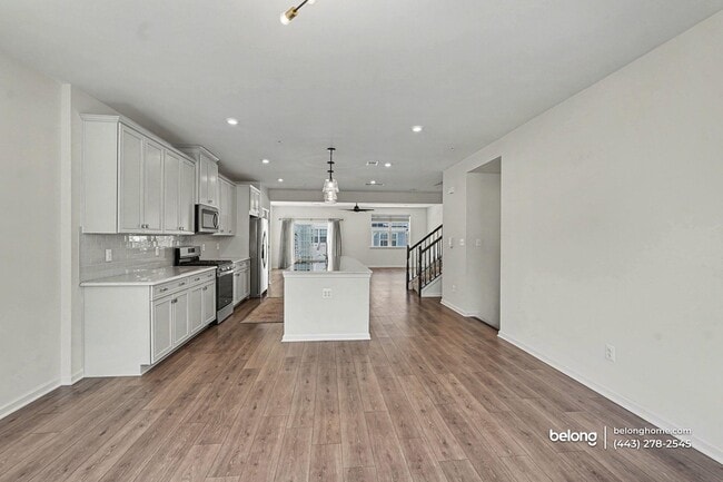 Photo - 4521 Reaney Ln