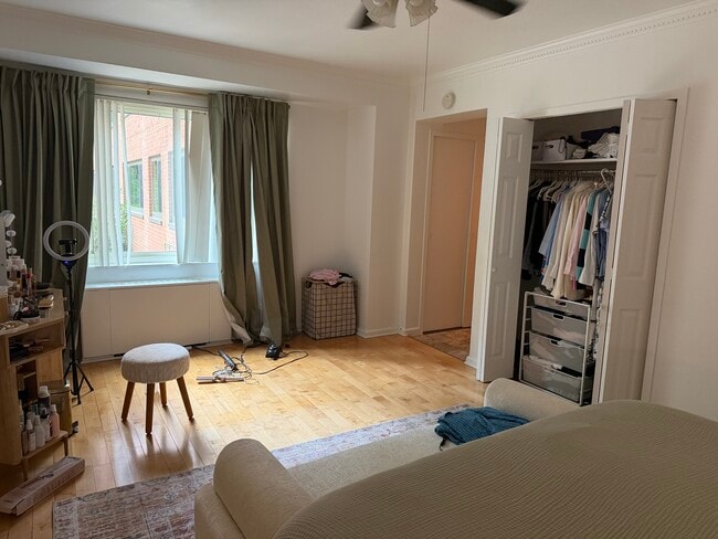 Bedroom - 4201 Cathedral Ave NW Unit 403W