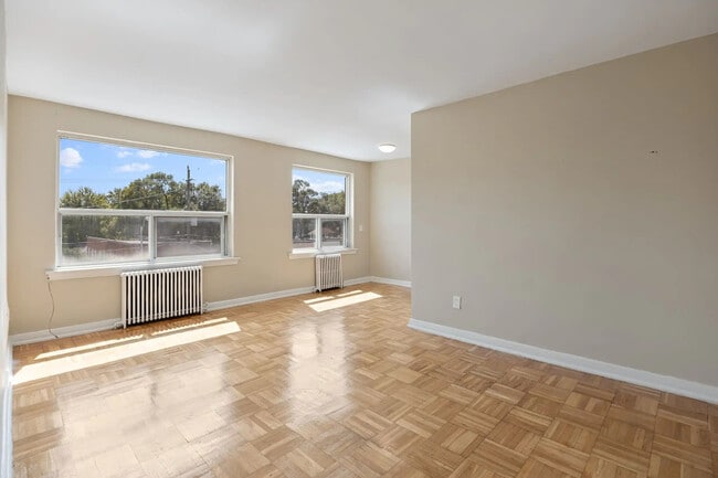 Photo - East York Apartments