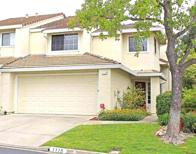 Photo - 1115 Crest Ridge Ln