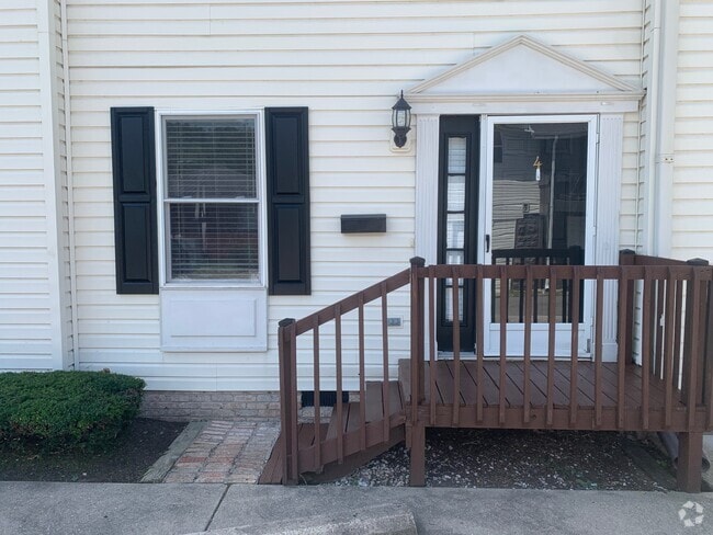 Building Photo - 1407 Glenwood St Rental