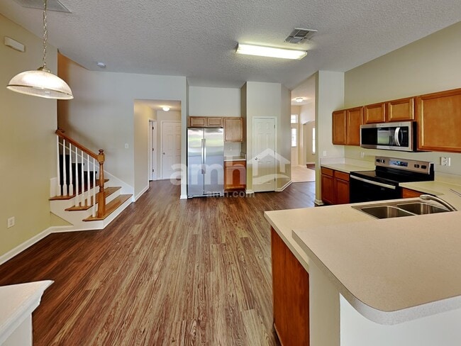 Photo - 10120 Lancashire Dr